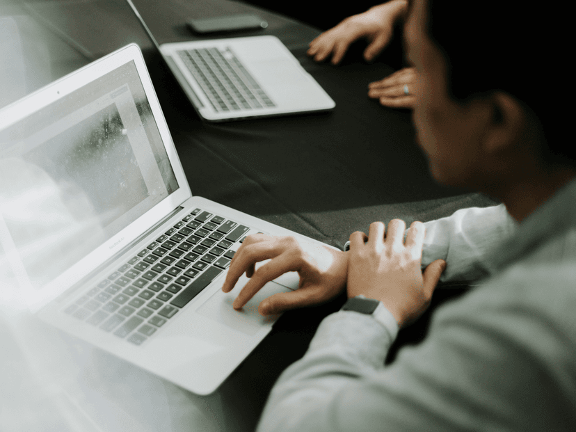 Exploiter la puissance de l'IA générative avec NetSuite 2025 version 1 : Un bond transformationnel pour les entreprises